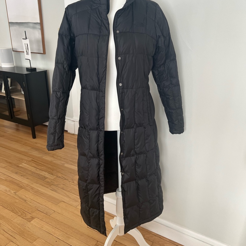 The North Face Women's Black Puffer Jacket